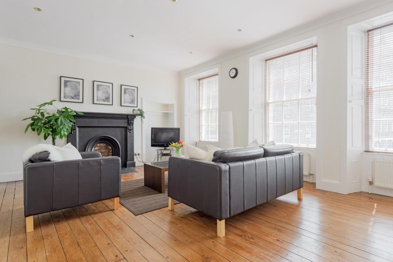 The West Bow Apartment Edimburgo Esterno foto