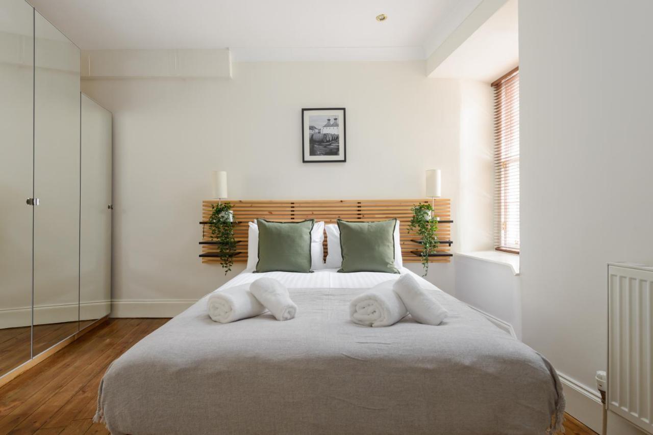 The West Bow Apartment Edimburgo Esterno foto